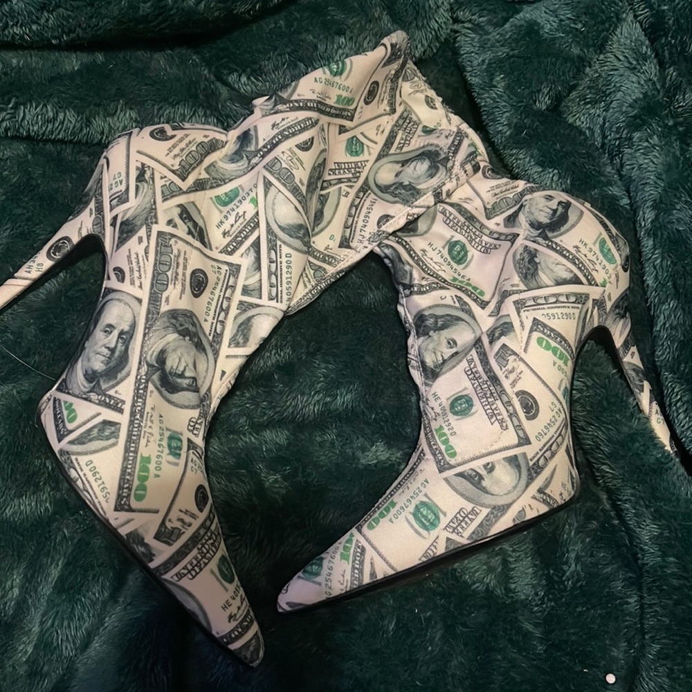 Money boots !